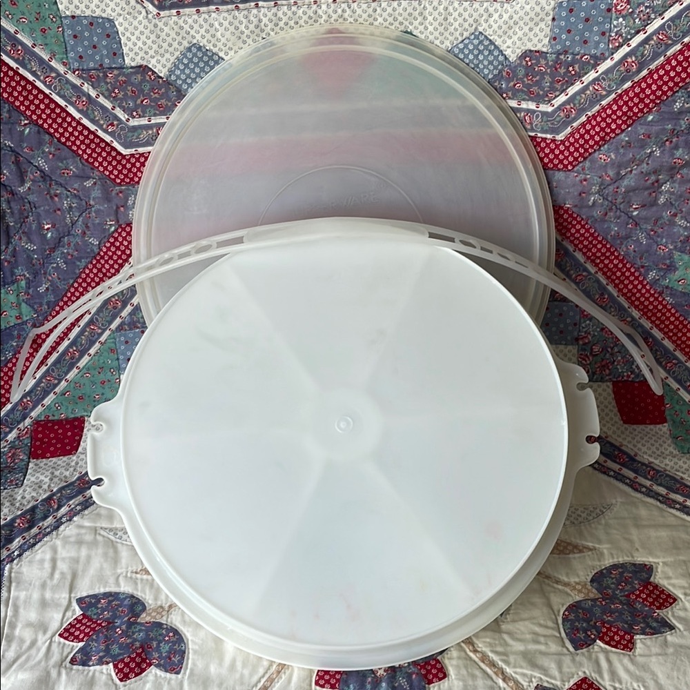 White Divided Food Storage Container with Handle - Picture 3 of 6